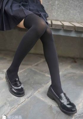 美丽姑娘免费观看在线英语版_HD日本电影在线