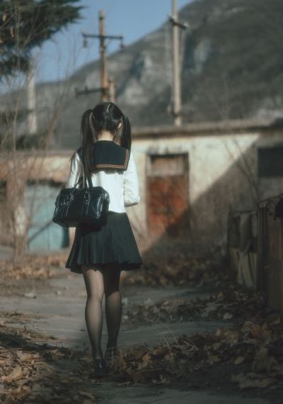 野蛮人在线电影完整版_1080动漫在线观看