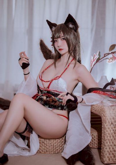 丰满的女秘书_DVD神马影院手机在线